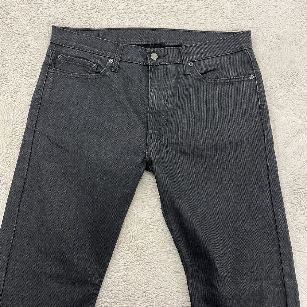 Levi's | 513 • Slim Fit • Straight Leg | Size 36x32 - Picture 4 of 16